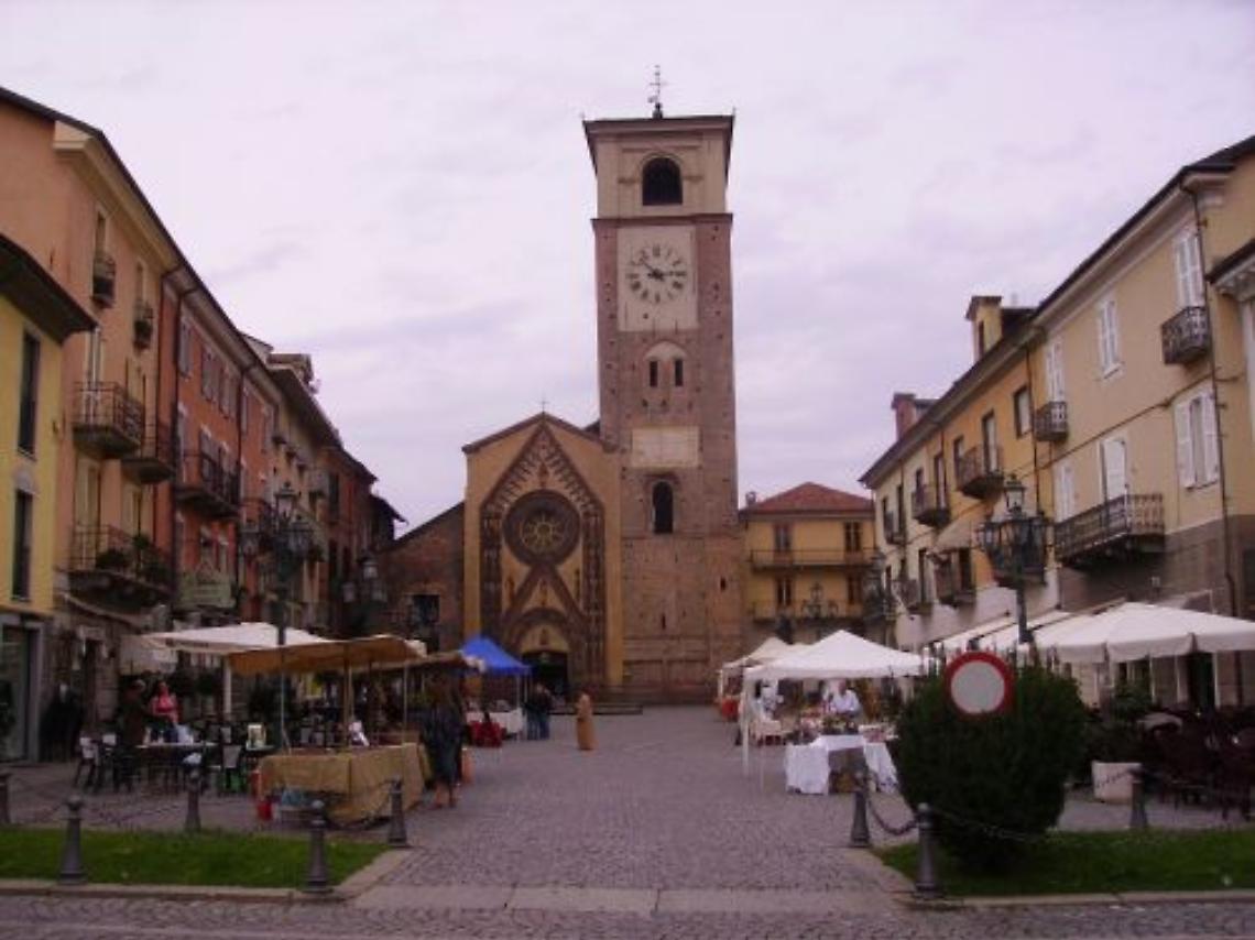 CHIVASSO. Chivasso sempre più a misura di bambino: giochi e installazioni a tema in Piazza Carletti
