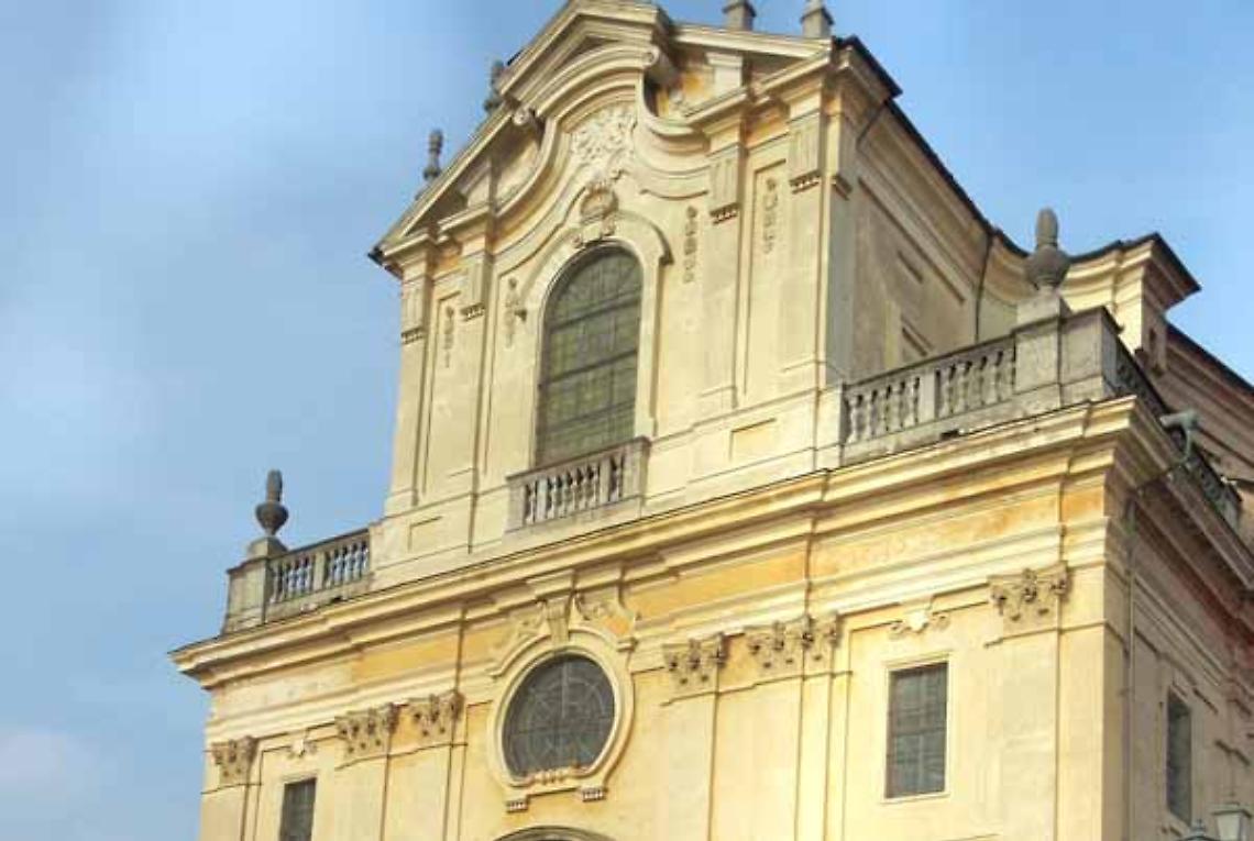 Don Loris Cena lascia Strambino e Mercenasco per andare a Caluso
