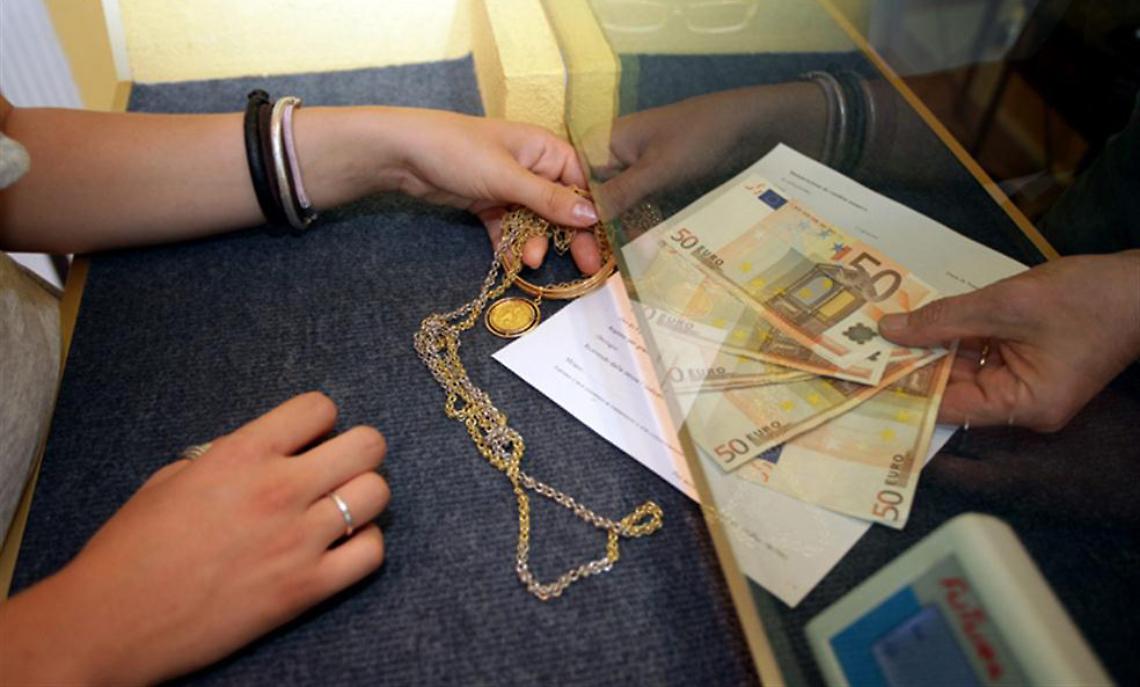 ALBA. Controlli sui "Compro oro", licenza sospesa a tre esercenti