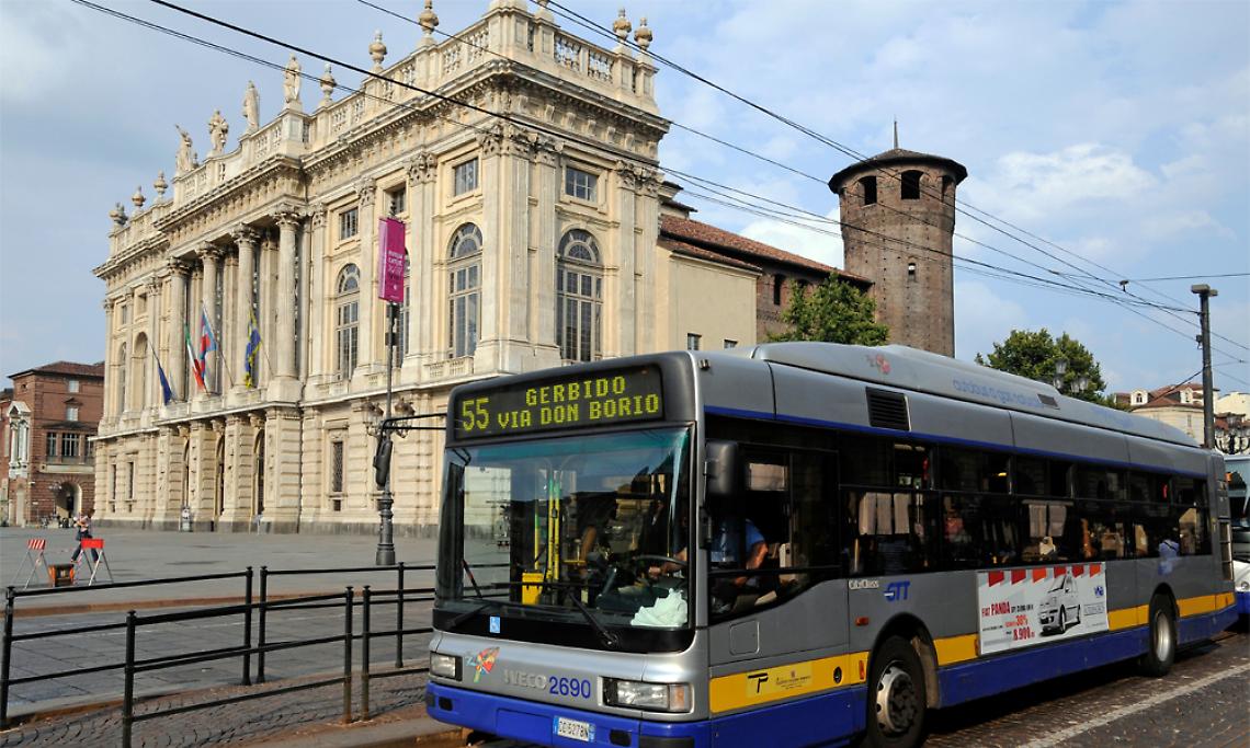 TORINO. Scioperi: sindacati base incrociano braccia, disagi a Torino