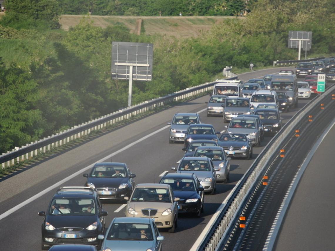ROMA. Traffico e code sulle strade delle vacanze, maltempo al Nord