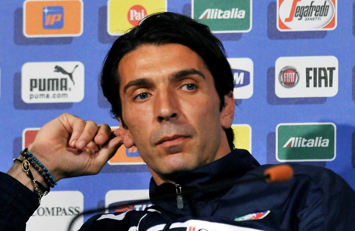 CALCIO. Buffon, gesto Pellè non bello, ma si può sbagliare