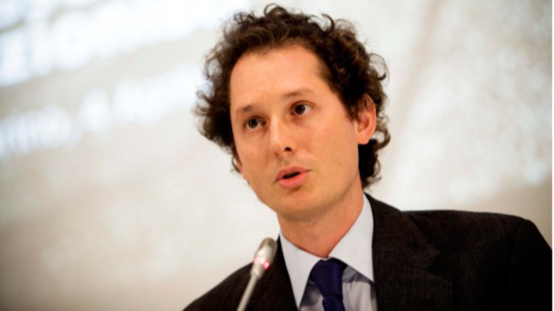 Elkann resta al timone di Stellantis: &ldquo;Abbiamo corretto la rotta&rdquo;. Ma la sfida vera comincia adesso