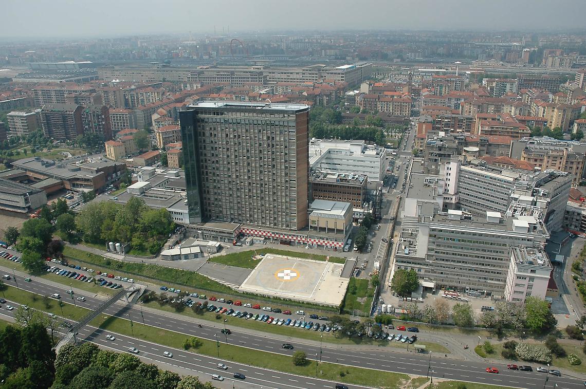 CORIO. Precipita dal tetto di casa e muore