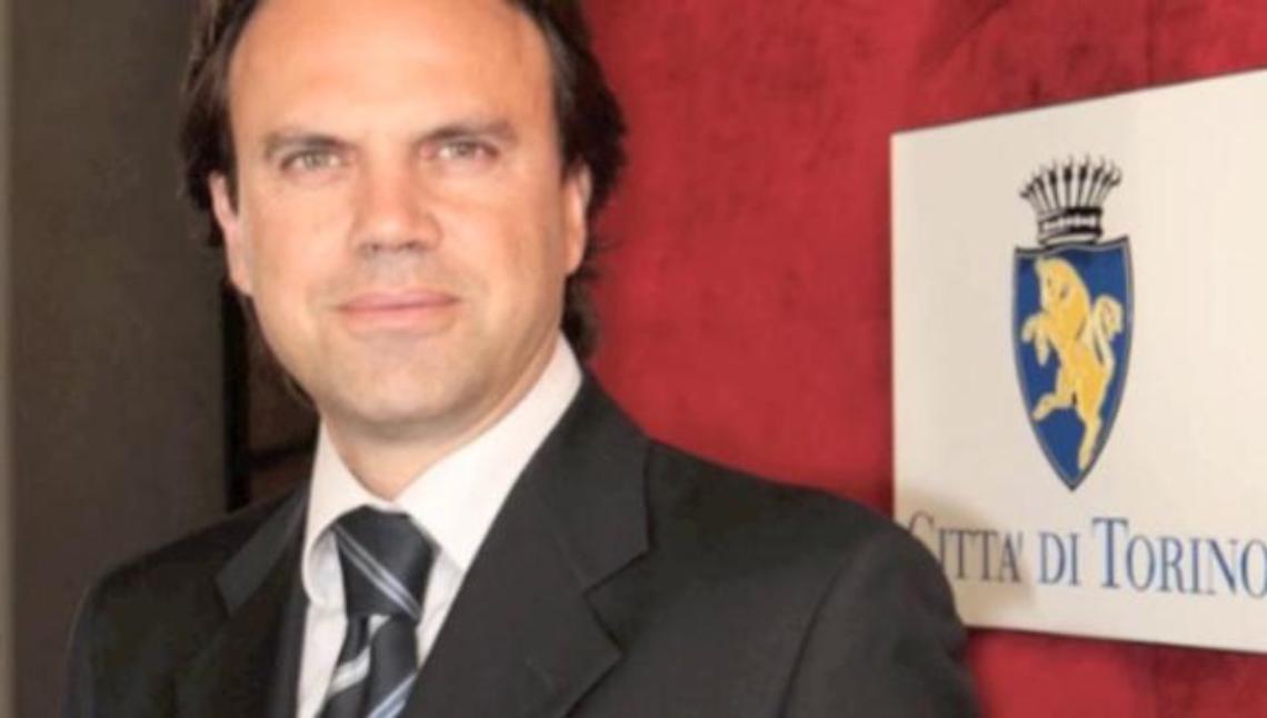 TORINO. Atti vandalici al giardinetto davanti all'ex Moi