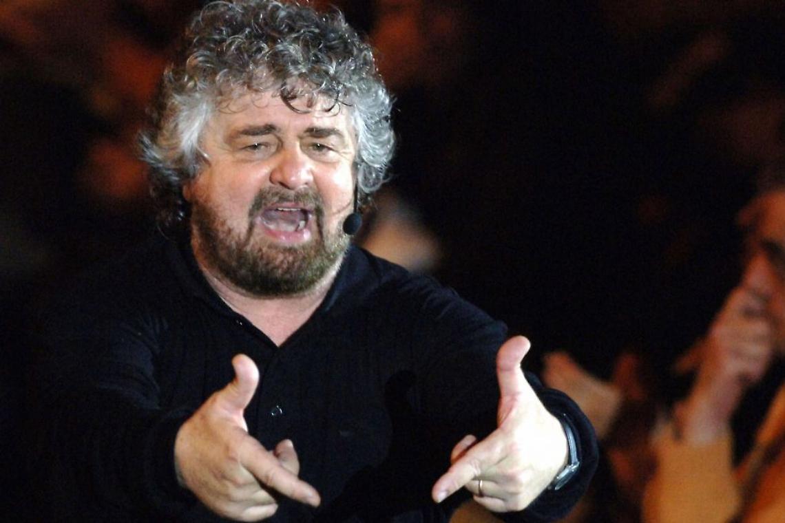 &ldquo;Politici zombie e giustizia-clava&rdquo;: il ritorno (amaro) di Beppe Grillo 