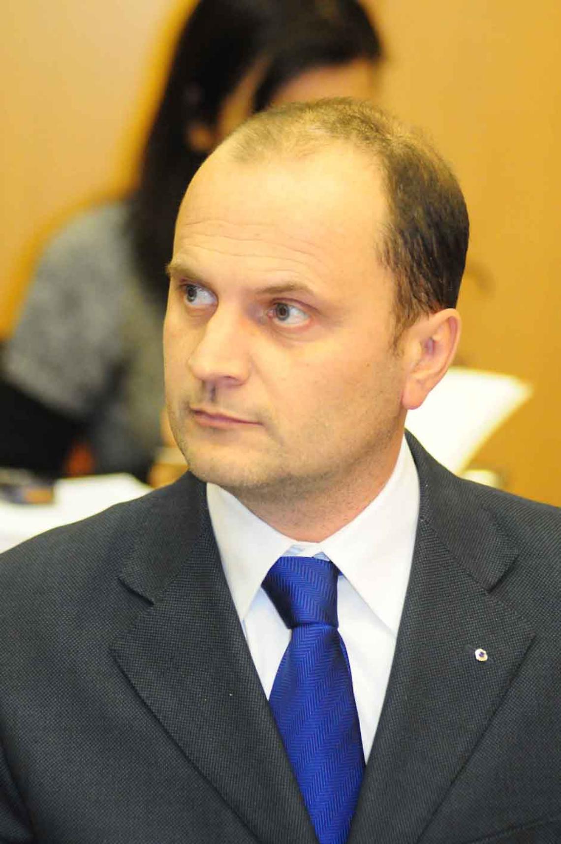 Referendum abrogativo approvato all'unanimità