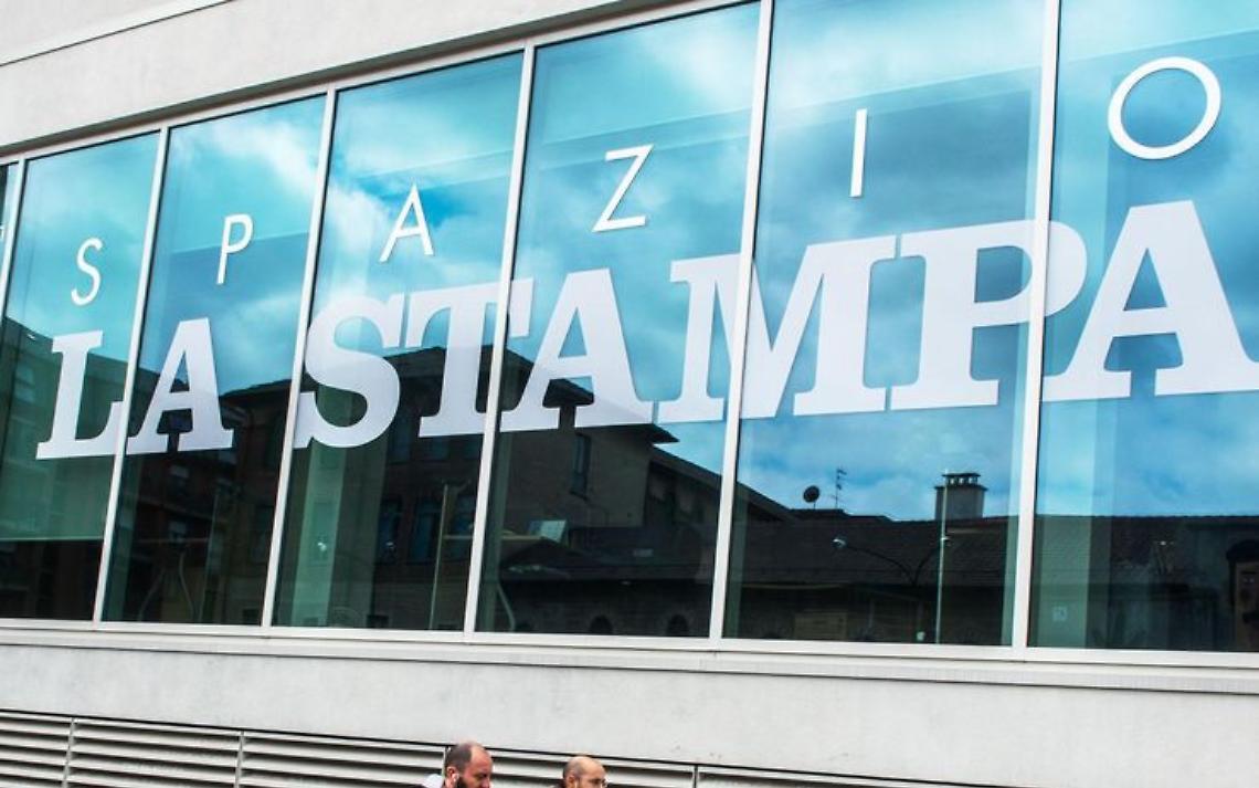 La Stampa verso la cessione: Gedi apre la trattativa esclusiva con il gruppo Sae