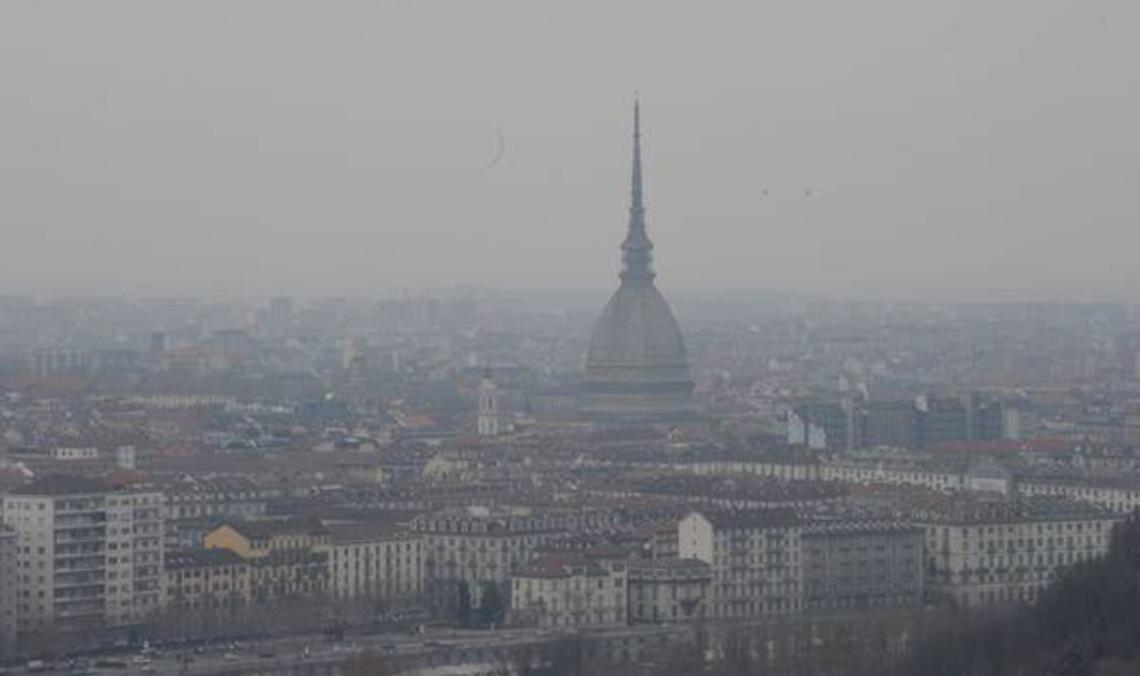 TORINO. Smog: da domani stop alle auto diesel euro 4