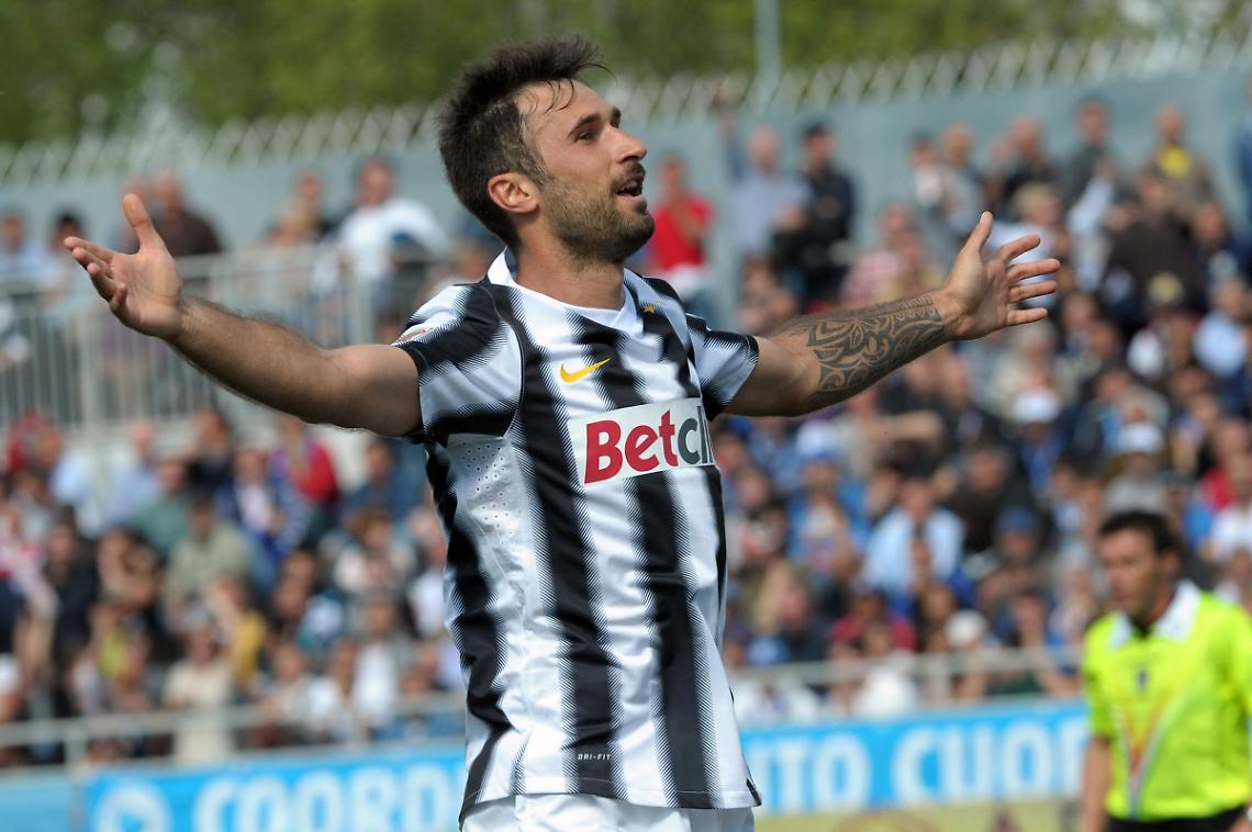 Juve: a Livorno difesa inedita, ma torna Vucinic