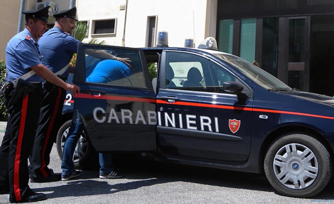 VERBANIA. Sorpreso a rubare in casa, carabinieri arrestano 69enne