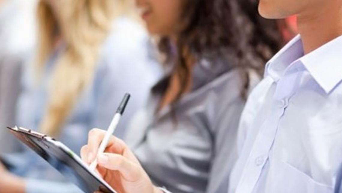 CUNEO. Zecche in classe, per protesta studenti lasciano aule