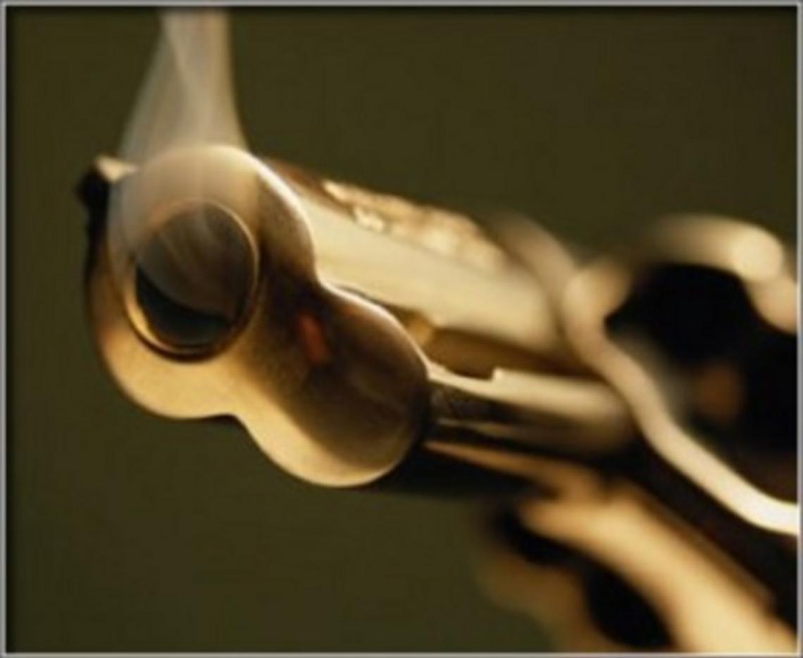 ASTI. Pulisce pistola e parte colpo, muore nell'Astiginano
