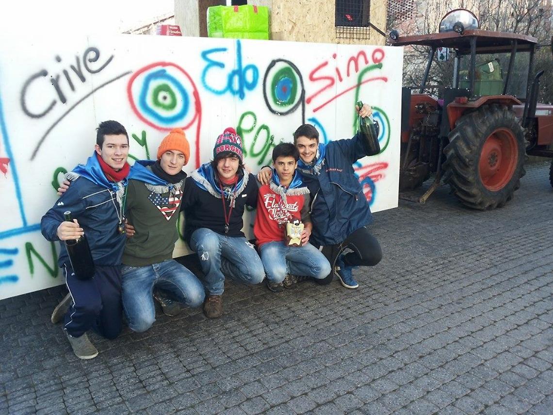 I coscritti del 1996 festeggiano a Torre e Bairo