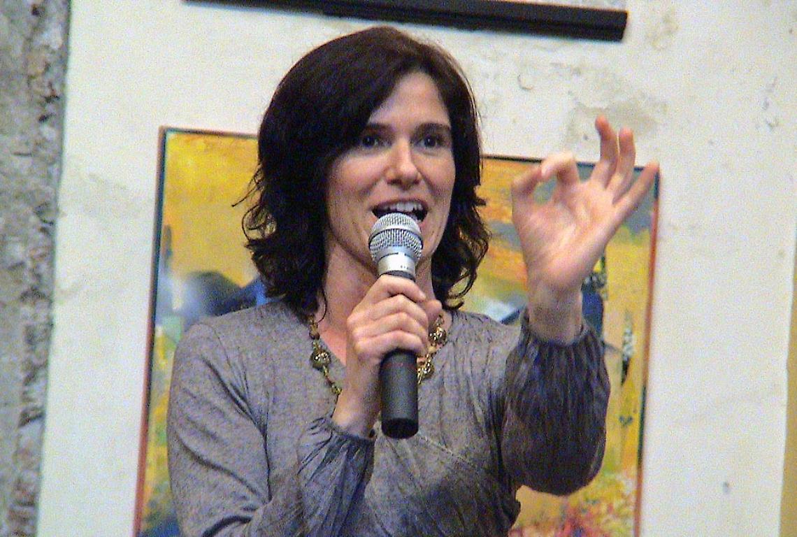 PAVONE. Elezioni: Maria Aprile lascia, arriva Paola Mino