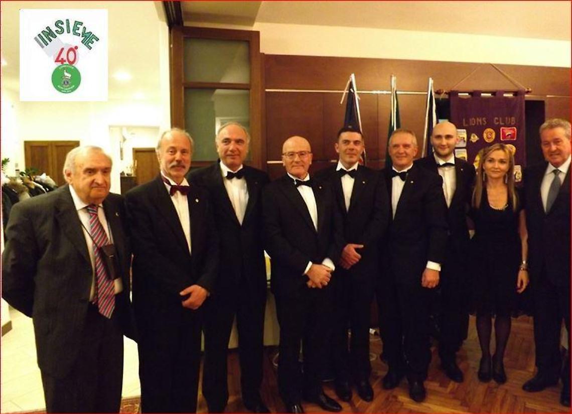 CASTELLAMONTE. Il Lions Club Alto Canavese festeggia il suo quarantennale con l'ingresso di tre nuovi soci