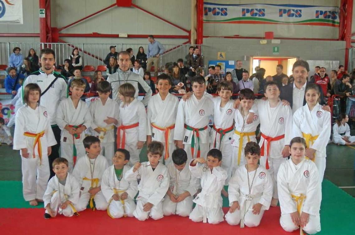 SAMONE. Campionato regionale karate pgs. Dragon Club in evidenza