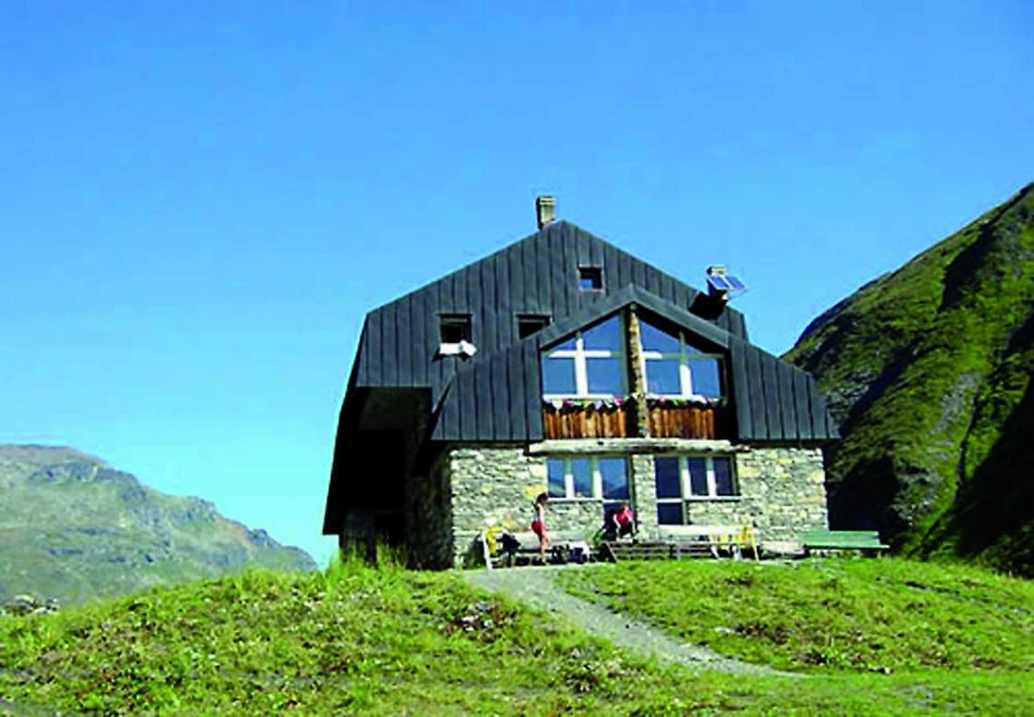 SETTIMO TORINESE. Trovato morto in Valle d'Aosta il medico Floriano Zanoni, aveva 65 anni