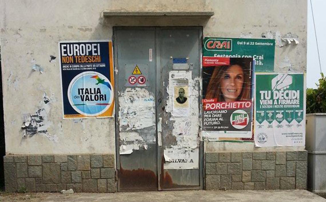 ALTO CANAVESE. Manifesti abusivi di alcuni partiti. M5S sollecita sanzioni