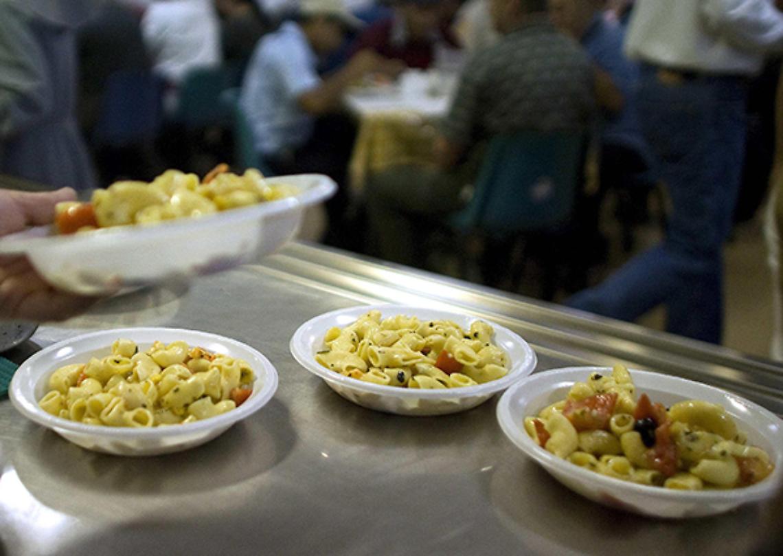 SETTIMO TORINESE. Favetta: "Tutte le mense sono state predisposte per il pasto da casa"