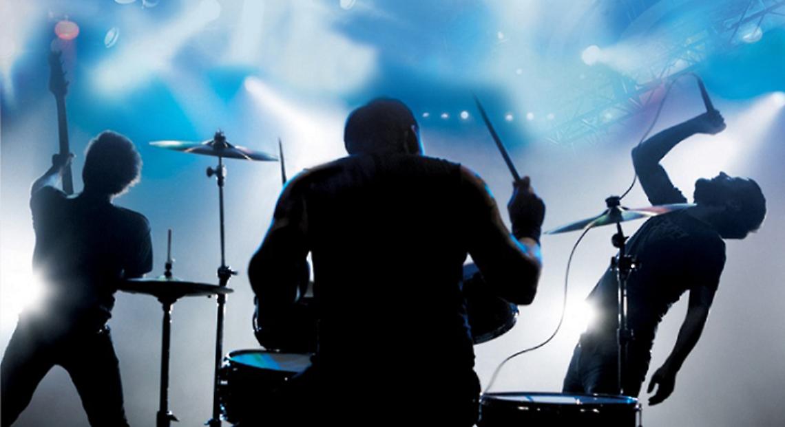 A Monteu da Po 70 anni di rock in uno spettacolo con band dal vivo