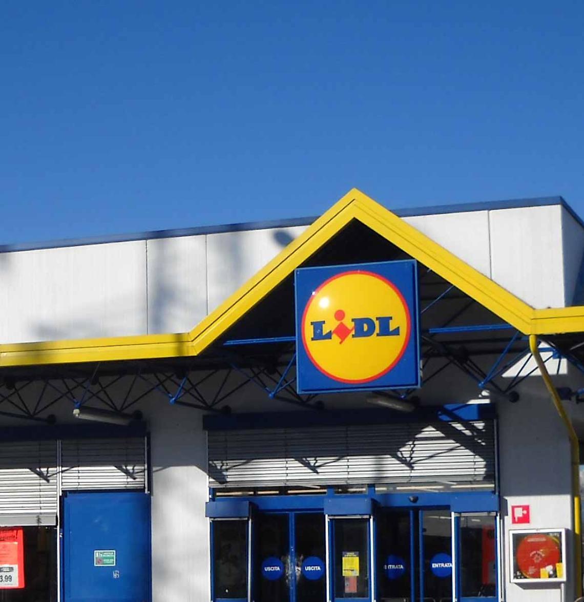 IVREA. Fanno la spesa al discount senza pagare, arrestate