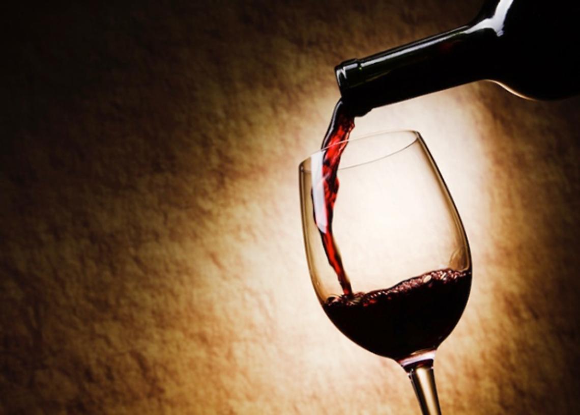 TORINO. Falso Bordeaux a 80 euro a bottiglia, truffati ristoratori