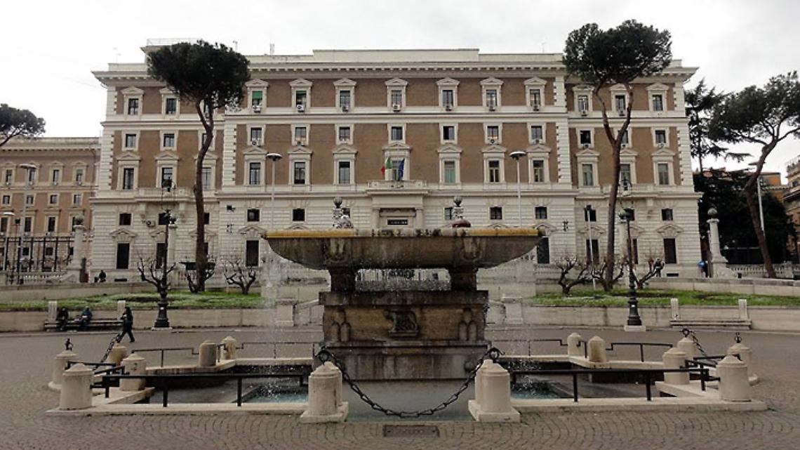 ROMA. ISIS in Italia: Allarme da 007 iracheni. Viminale blinda luoghi affollati
