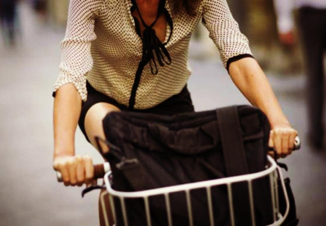 ROMA. Istat, in città meno auto e più bici, migliora la qualità dell'aria