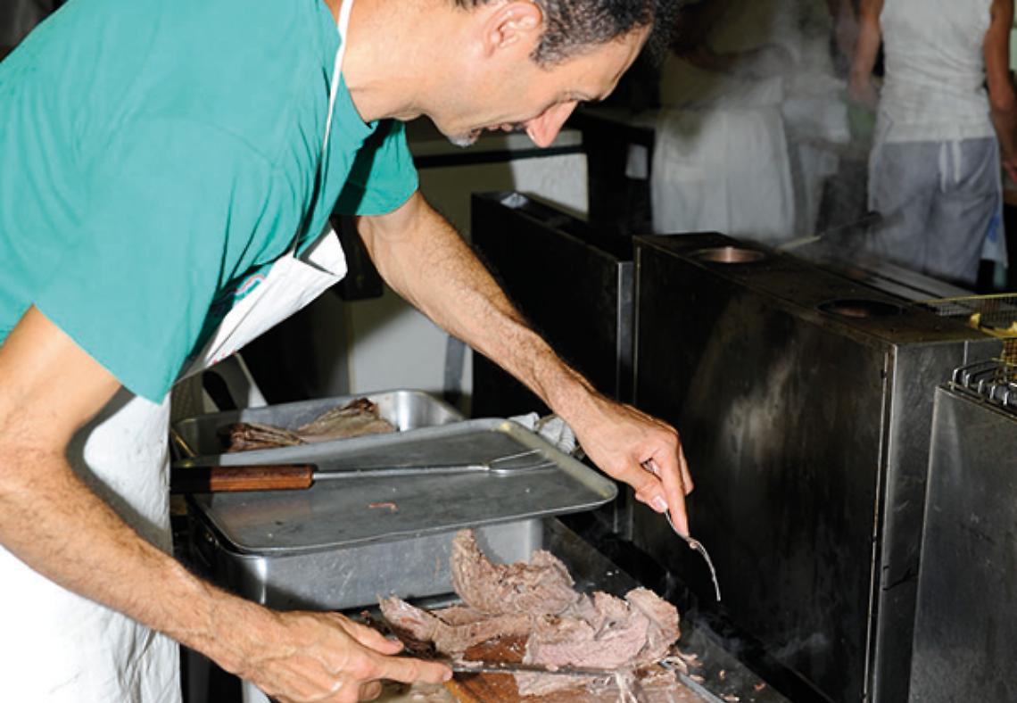 CHIVASSO.  Sant’Anna con specialità di carne e pesce!