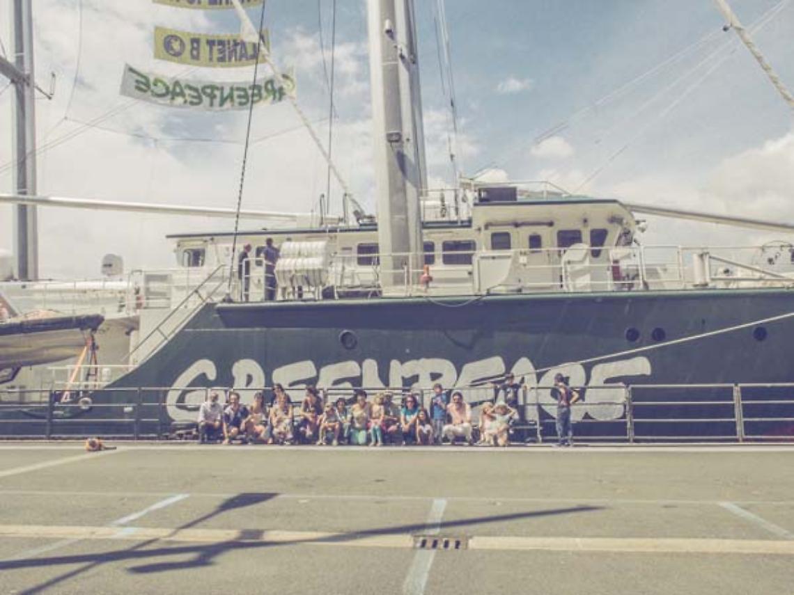 BALDISSERO CANAVESE. Una scuola della Federazione Damanhur ospite della nave di Greenpeace