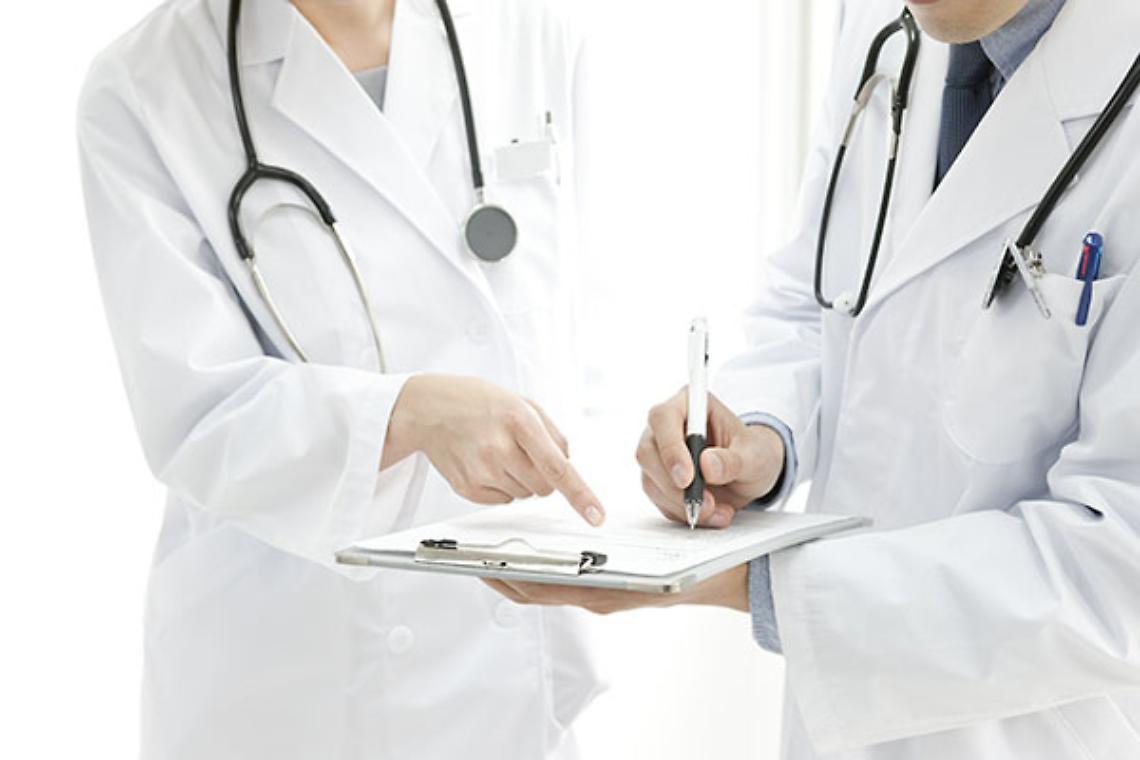 Farmaci, la metà degli italiani si ferma a metà strada