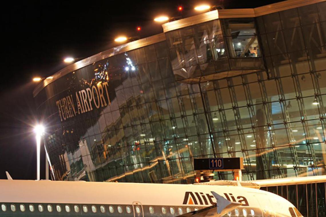 CASELLE TORINESE. 'C'è una  bomba sull'aereo'. Rischiava di perderlo e s'inventa una telefonata