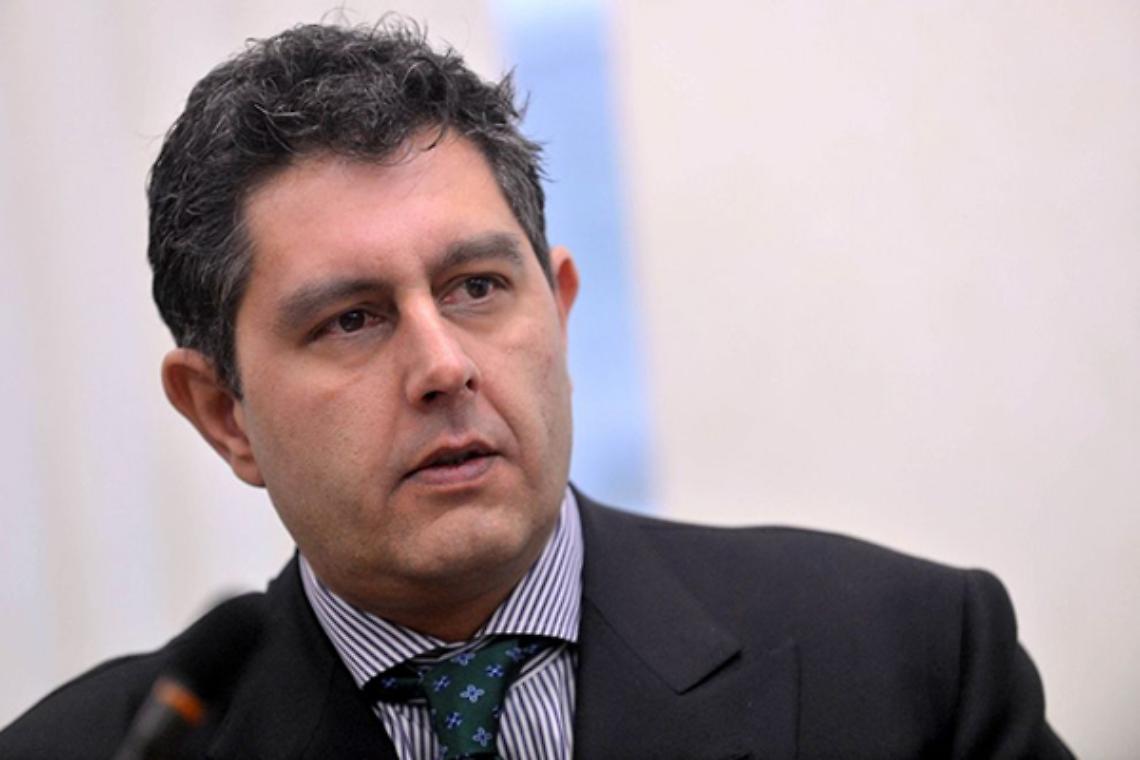 Non c'&egrave; solo Colucci tra gli imprenditori nel mirino della Procura di Genova. Soldi dal petroliere 