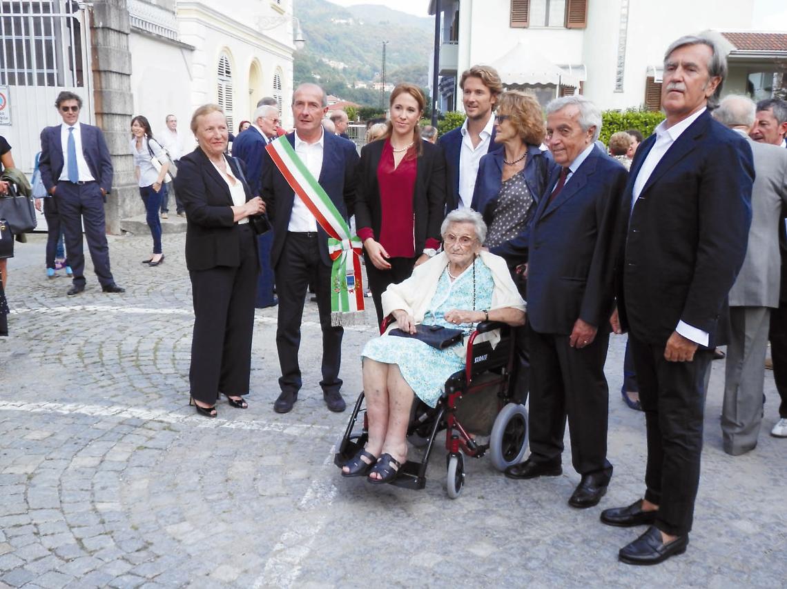 PONT CANAVESE. Via Marconi: cittadini dal Prefetto