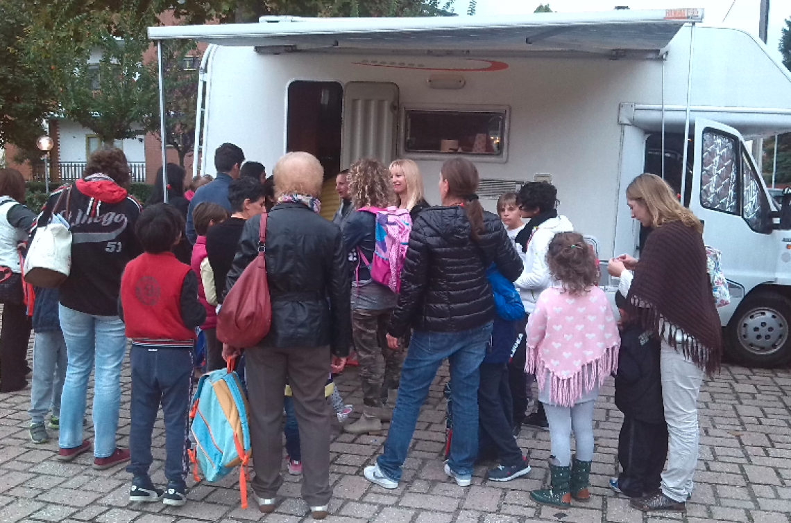 BORGOFRANCO. 80 bimbi si fanno tagliare le unghie. Analisi del No Piro sull'inquinamento