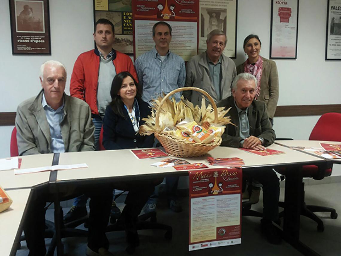 BANCHETTE. Ritorna la sagra del “pignoletto”