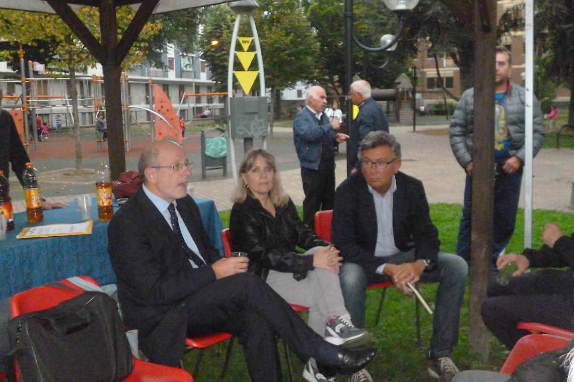 CHIVASSO. I residenti: "Via Po è diventata la terra di nessuno..."