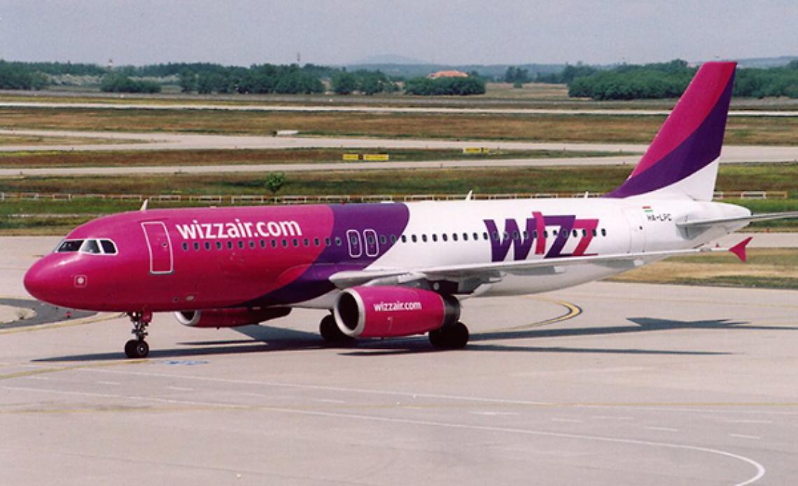De ieri, un nou zbor Torino-București cu Wizz Air