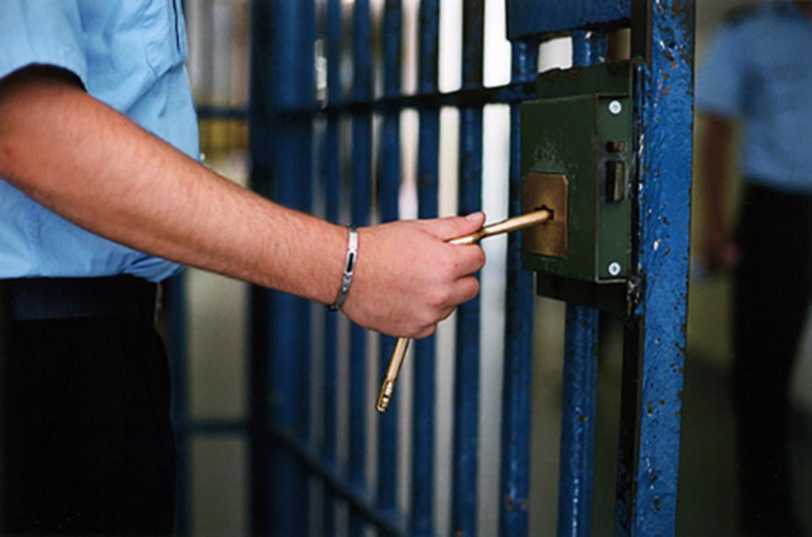 SAN BENIGNO CANAVESE. Perseguita l'ex, arresti domiciliari a donna stalker