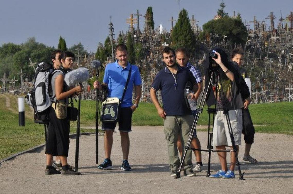 FAVRIA La fonica canavesana Azzurra Fragale e l’esperienza nella produzione del film “Around Europe”   