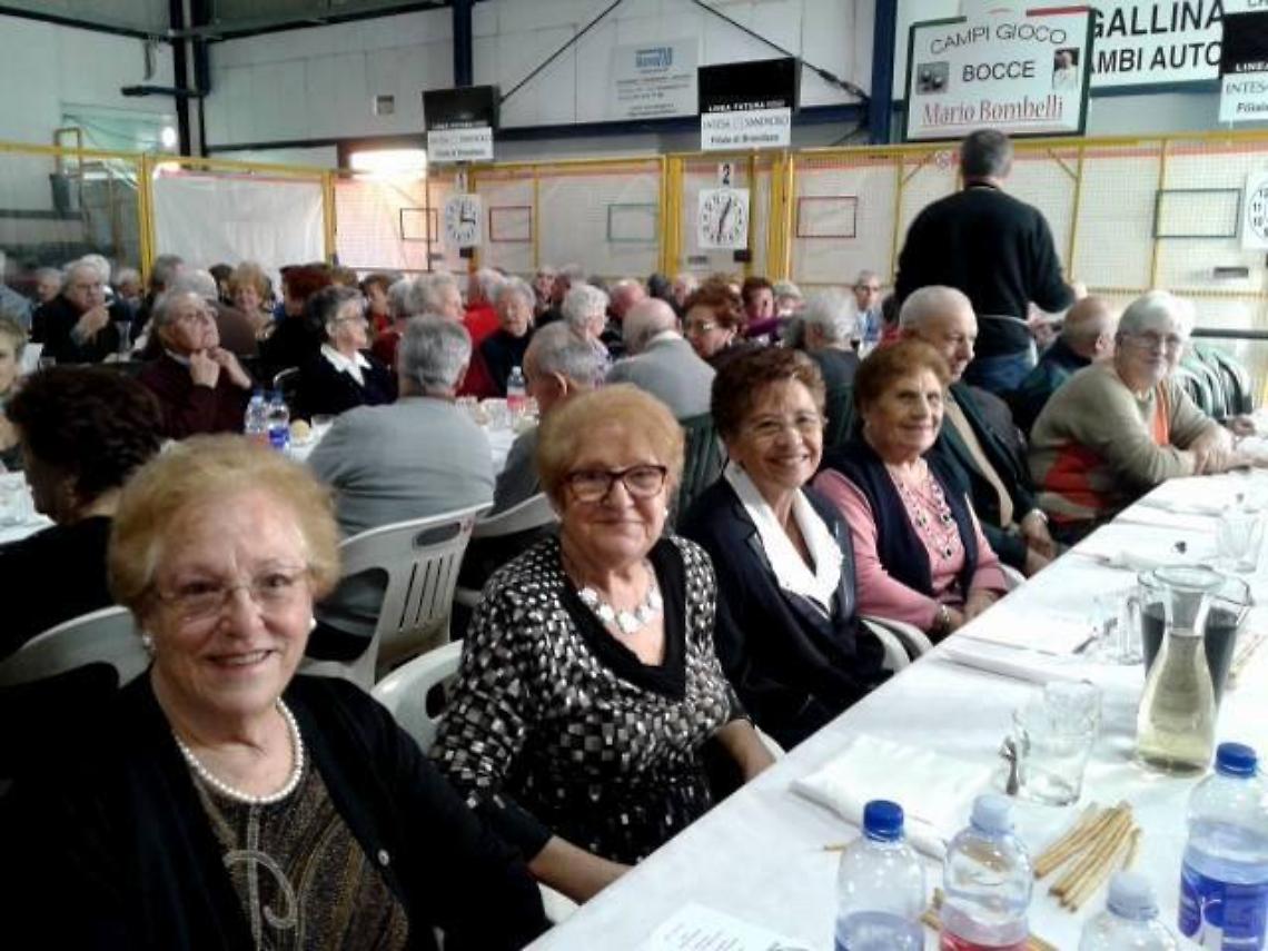 BRANDIZZO. Un pranzo anziani da record