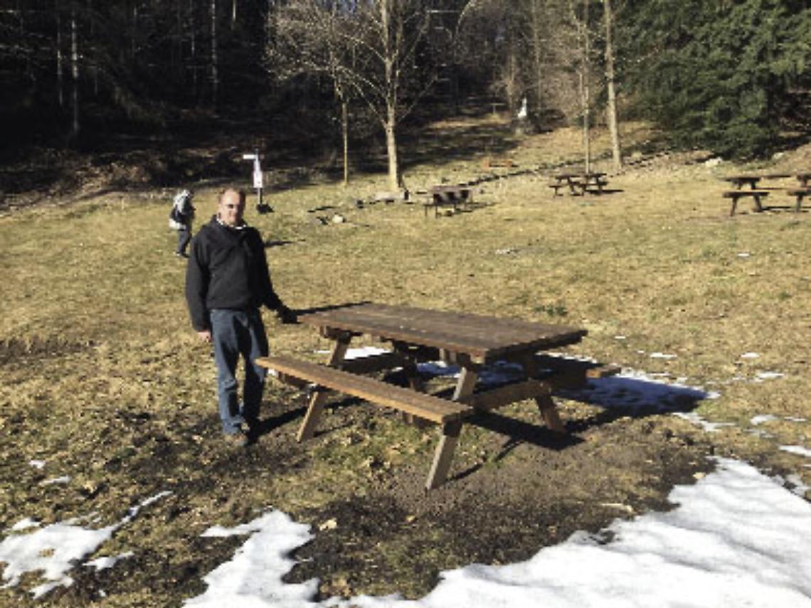 MEUGLIANO. Pronta l'area pic nic al Lago