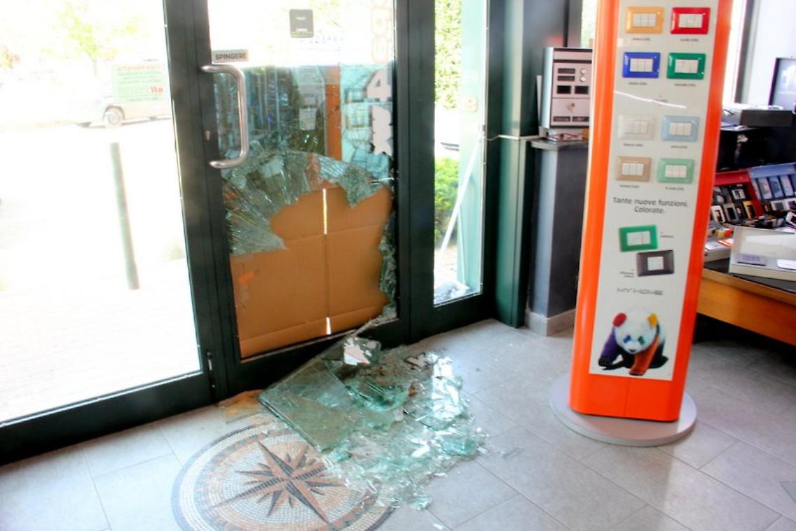 SAN MAURO. Ancora una "spaccata" in Pragranda, è di nuovo allarme