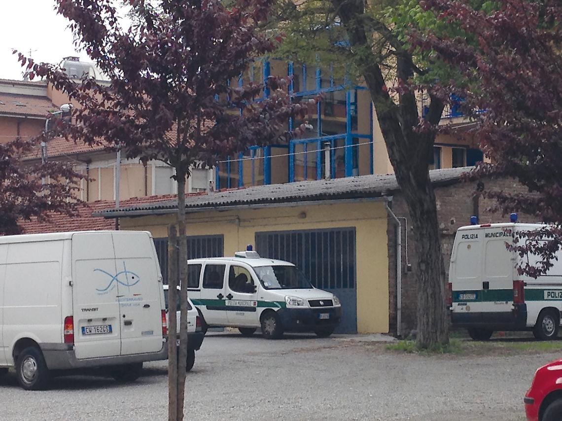 CHIVASSO. Eternit nel cortile del Municipio. Il sindaco dorme?