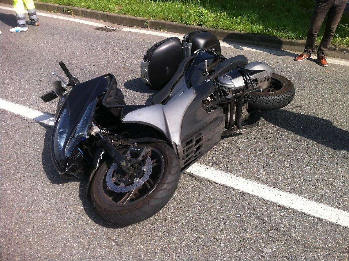 SETTIMO. Incidente in corso Piemonte, ferito un motociclista