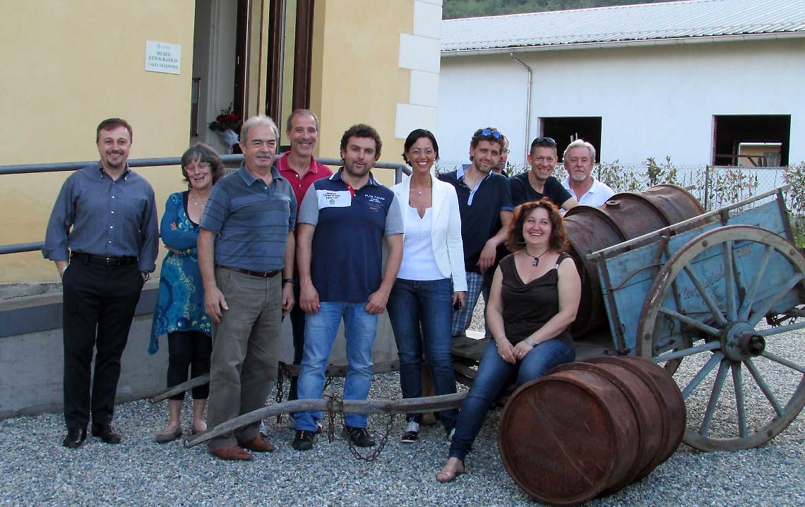 LESSOLO. Un servizio per tutti costato niente. Inaugurata la scuola di Calea