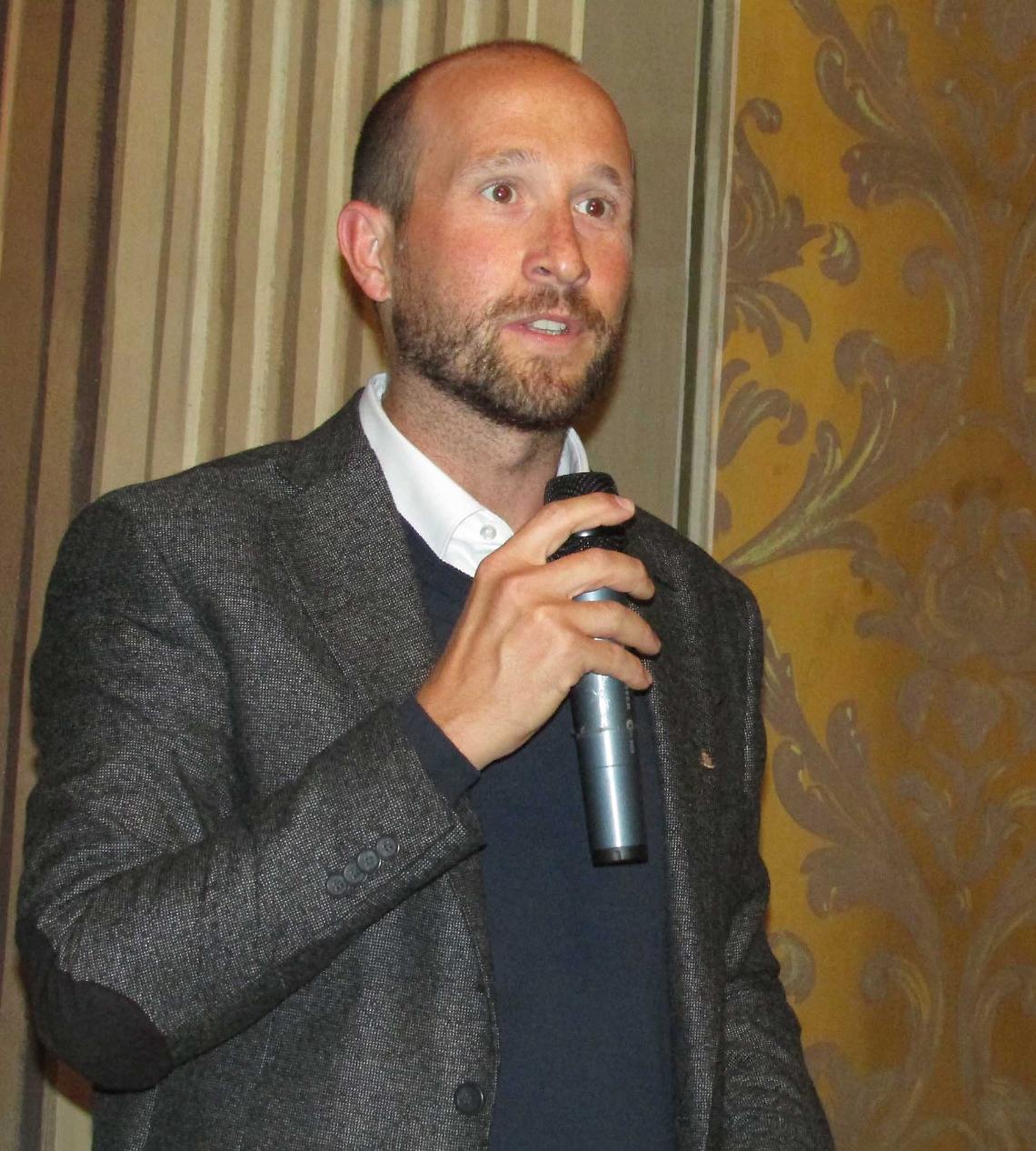 RIVAROLO. Partecipa al decoro della tua città... Una app proposta dal M5S