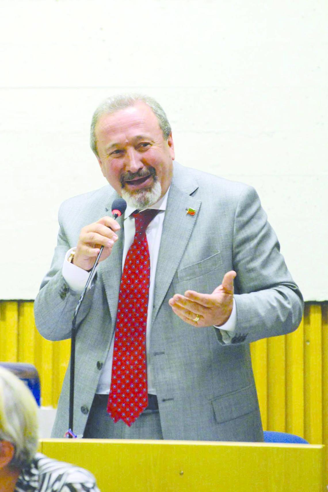 SETTIMO. Scavone: “Greco candidata a sindaco...?”