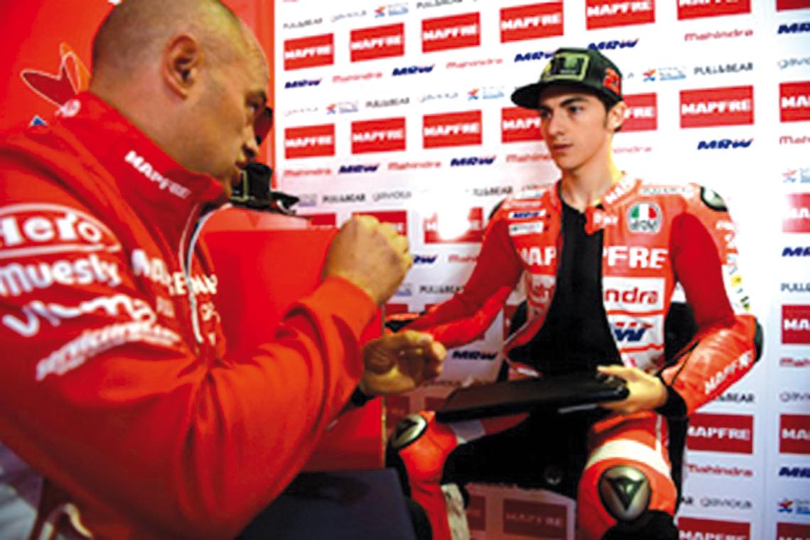 MOTOCICLISMO. Bagnaia scivola a terra a Montmelò